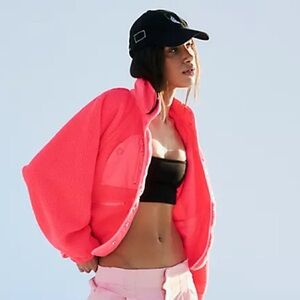 Free People Hit the Slopes fleece jacket in Barbie Pink 💕🩷💕
